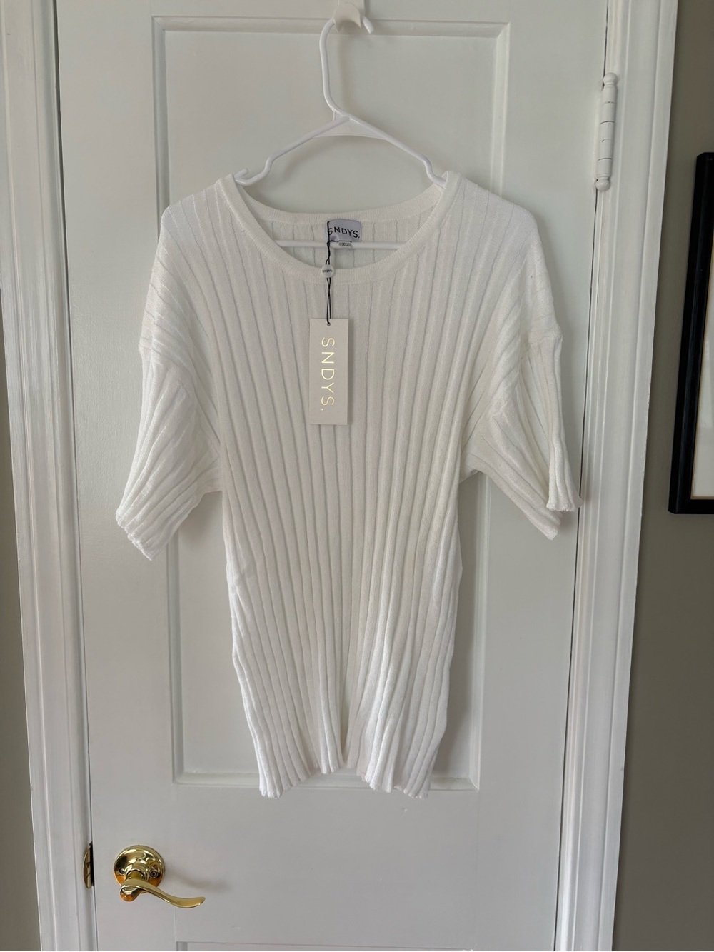 SNDYS White Ribbed Short Sleeve Sweater